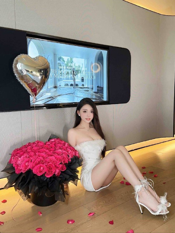 安娜国际『深圳』5k❤️相关数据：01-173-E-50KG❤️专属ID💌:#UCTD92TV❤️相关介绍：性感气质纯欲百变风✨身高: 173cm✨年龄: 01年✨罩杯 : E cup兼职圈外女友 好评多多长期健身有马甲线蜜桃臀🍑性格温柔开朗，主动情商在线🏠频道主页⭐️专属资料库🎩会员指南🌟会员体系官方客服💁‍♀️@AnnaGJ168o无法联系💁🏻@AnnaGJ168bot