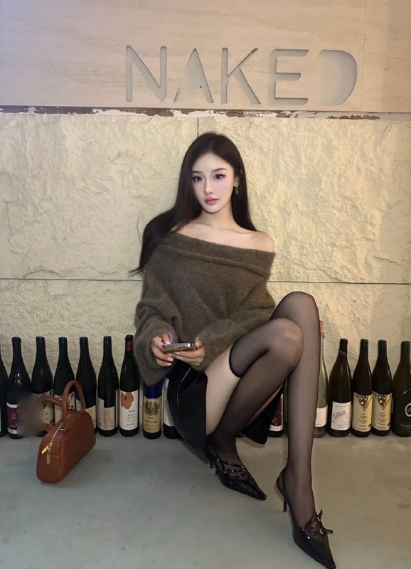 安娜国际『深圳』5k❤️相关数据：01-176-D-53KG❤️专属ID💌:#5JXRRVNK❤️相关介绍：𝐇𝐞𝐢𝐠𝐡𝐭身高 / 176𝐖𝐞𝐢𝐠𝐡𝐭体重 / 105𝐁𝐮𝐬𝐭胸围 / D𝐀𝐠𝐞年龄 / 01通体雪白🩵🩵🩵英国留学生可盐可甜～擅长高尔夫 瑜伽 滑雪 潜水🏠频道主页⭐️专属资料库🎩会员指南🌟会员体系官方客服💁‍♀️@AnnaGJ168o无法联系💁🏻@AnnaGJ168bot