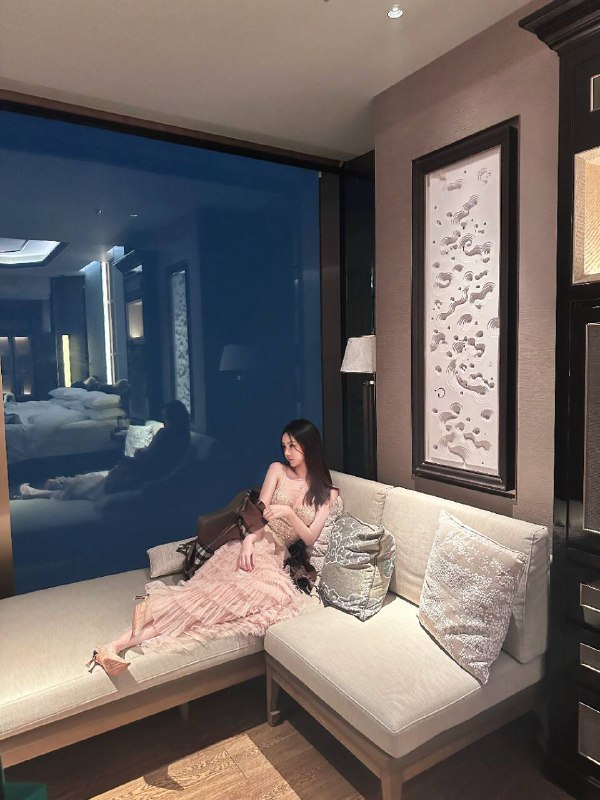 安娜国际『深圳』5k❤️相关数据：02-172-C-47KG❤️专属ID💌:#9FECO58P❤️相关介绍：高颜值   皮肤细腻完美S曲线0整容     蜜桃臀🍑02年    172文静纯欲风情商高 气质好 谈吐佳配合度高  气质绝佳🏠频道主页⭐️专属资料库🎩会员指南🌟会员体系官方客服💁‍♀️@AnnaGJ168o无法联系💁🏻@AnnaGJ168bot