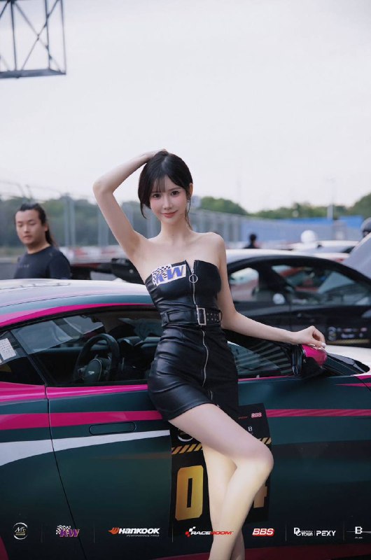 ◈◈深圳外围◈◈深圳模特◈◈深圳修车◈◈深圳会所安娜国际深圳5️⃣长腿网红高白纯178D 首次🦜🐝真实02年  温州女孩 性格温柔 可纯可御上海戏剧学院实习生皮肤雪白无纹身 不抽烟  丰满翘臀 兼职车模给你女友一样体验＃高端外围#外围导航官方客服💁🏻@AnnaGJ168o支持udst