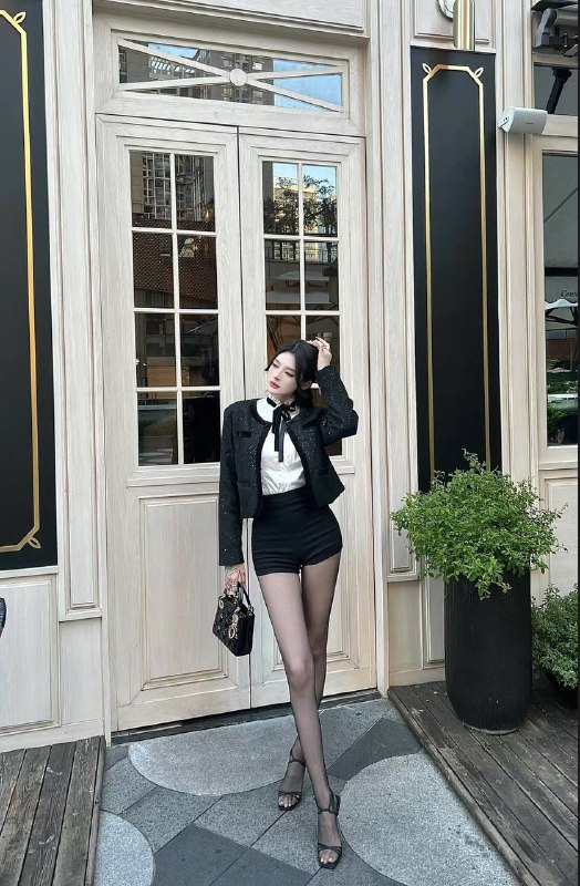 ◈◈深圳外围◈◈深圳模特◈◈深圳修车◈◈深圳会所安娜国际深圳5️⃣牛奶雪白肌·前凸后翘 待k如男友·173天然D神仙颜值 洋气大牌高素质外圈女友＃高端外围#外围导航官方客服💁🏻@AnnaGJ168o支持udst