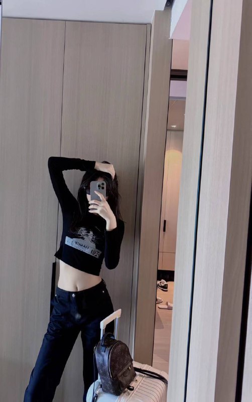 ◈◈深圳外围◈◈深圳模特◈◈深圳修车◈◈深圳会所安娜国际深圳5️⃣177-C-47kg-04年大学生初体验兼职(假赔)超级极品:纯天然全身0整無纹身肤白牛奶肌性格温柔有趣真实粉胸喜欢甜美单纯的必选款宝藏女孩up up~·Age/年龄04.Bust/胸围C·Height/净高173 Weight/体重 47Kg·Speciality/特长钢琴舞蹈穿搭潜水 电竞本人真人真照冒必究短开只接素质客完美马甲线，身材比例完美真实有效＃高端外围#外围导航官方客服💁🏻@AnnaGJ168o支持udst