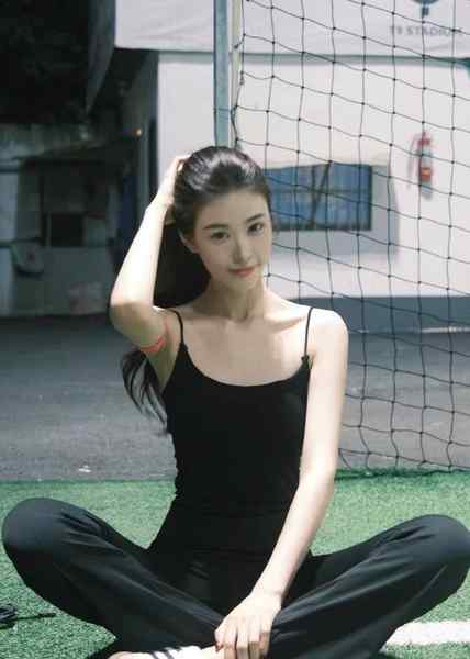 安娜国际深圳5️⃣深圳新人180光脚：180cm三围：78/60/90北京新丝路签约模特2022年全球中华小姐大赛十佳2023世界超模大赛中国赛区十佳＃高端外围#外围导航