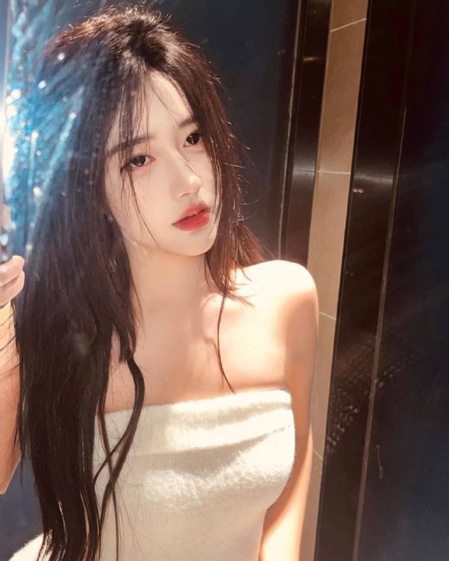 安娜国际深圳5️⃣🎬首开短期，大三刚毕业，舞蹈艺术生一字马解锁各种姿势172D＃高端外围#外围导航