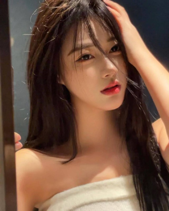 安娜国际深圳5️⃣🎬首开短期，大三刚毕业，舞蹈艺术生一字马解锁各种姿势172D＃高端外围#外围导航