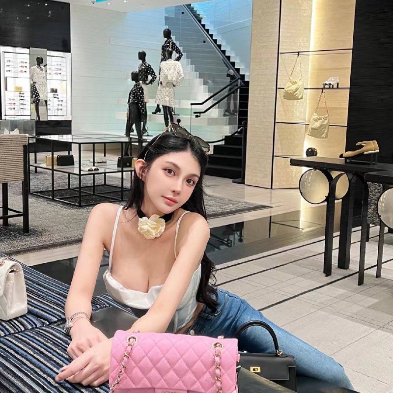 安娜国际深圳5️⃣南方人 精致巴掌脸 漫画身材👙02年 168 94斤 真F（🐻大🍑大 9693⃣️围）🥢腿  白🐯1⃣️线天3⃣️点🌸#高端外围#外围导航