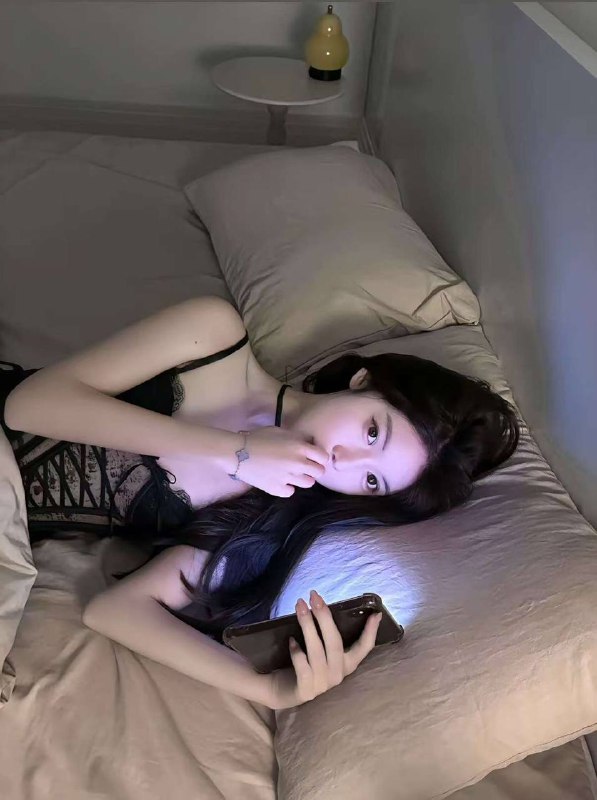 安娜国际『#西安3k』❤️相关数据：03_175_D_51KG❤️专属ID💌:#B0ADCV7P❤️相关介绍：❤️西安短开新人.身高175cm.胸围D.体重：51kg❤️天使颜值.魔鬼身材.高素养.高学历❤️请各位朋友不要安排约见低素质客户❤️籍贯：江苏❤️生日：03年8月26日❤️毕业院校：西安外事学院❤️形体优点：细长筷子腿A4腰.肤色滑嫩白皙🔥约会导航🔥一键关注🔥官方入口📱官方客服@AnnaGJ168o📱无法私信@AnnaGJ168bot