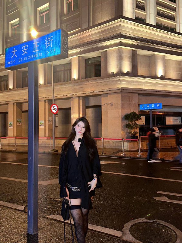 安娜国际『#西安3k』❤️相关数据：03-171-D-49KG❤️专属ID💌:#79SGWLOT❤️相关介绍：真实健身博主🐻E🉑🐍69 情商高  嘴巴甜👄上了我的床 走路要扶墙可盐🉑甜可御姐🔥约会导航🔥一键关注🔥官方入口📱官方客服@AnnaGJ168o📱无法私信@AnnaGJ168bot