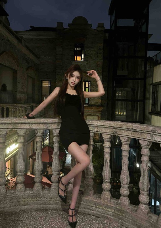 安娜国际『#西安3k』❤️相关数据：03_170_E_48KG❤️专属ID💌:#8C17FFW0❤️相关介绍：极品网红！高素质   瑜伽教练身高：170cm体重：96年龄：03年胸围：E身材风韵 有马甲线  前凸后翘🍑臀      全身雪白 可69 可🐍🔥好   配合度高  乖巧听话🔥约会导航🔥一键关注🔥官方入口📱官方客服@AnnaGJ168o📱无法私信@AnnaGJ168bot