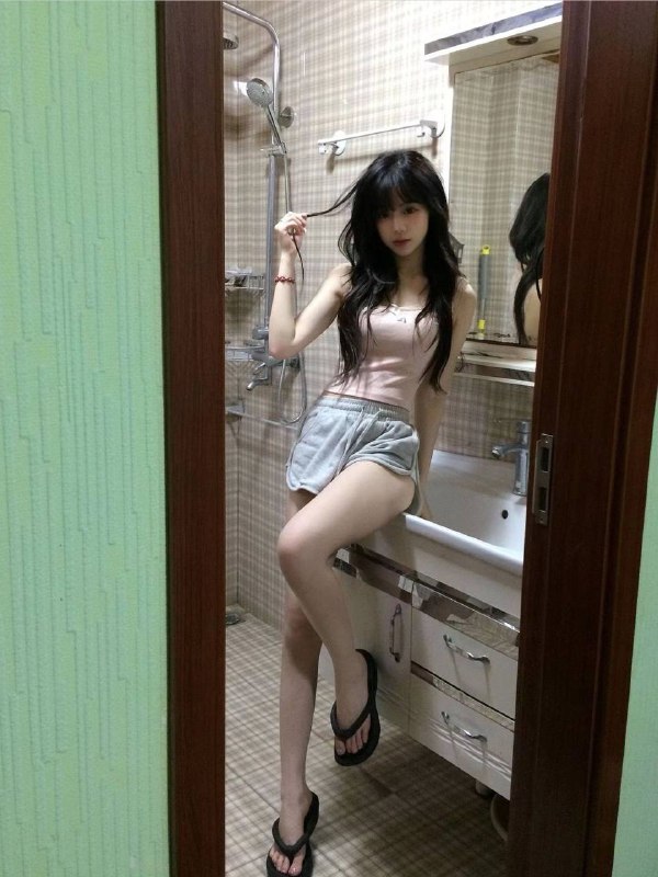 幻幻自带验证视频    好评验证可以1    可以2客服✈️@AnnaGJ168双向限制通道@AnnaGJ168bot