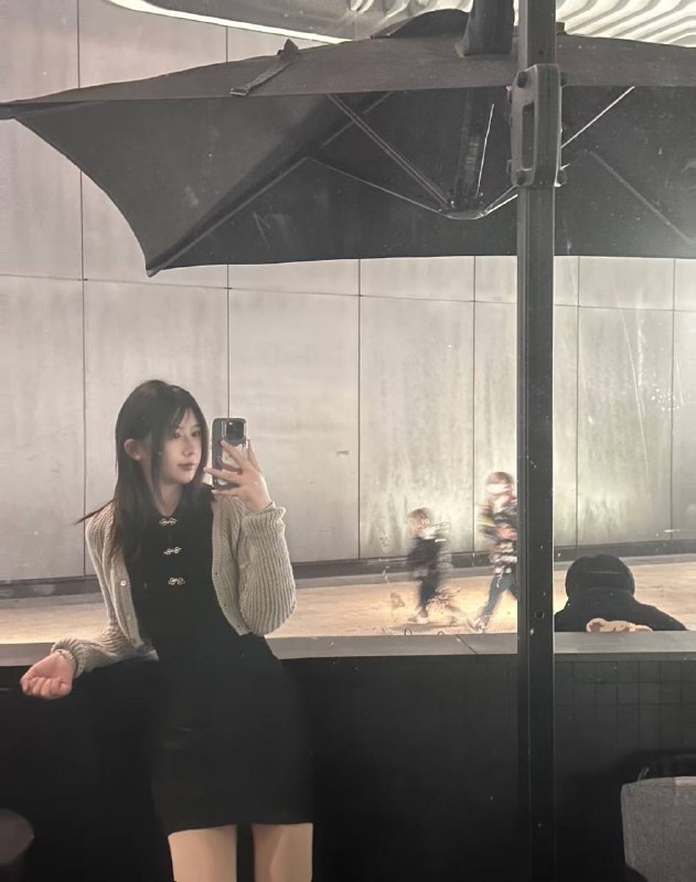 兼职学妹    小新自带验证视频    好评验证可以1    可以2✈️@AnnaGJ168外围，桑拿。基本介绍 见🔝置顶