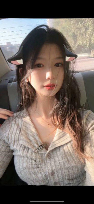 兼职学妹    小新自带验证视频    好评验证可以1    可以2✈️@AnnaGJ168外围，桑拿。基本介绍 见🔝置顶