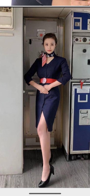 东航空姐苏夏自带验证视频    好评验证可以1    可以2     无纹身✈️@AnnaGJ168外围，桑拿。基本介绍 见🔝置顶