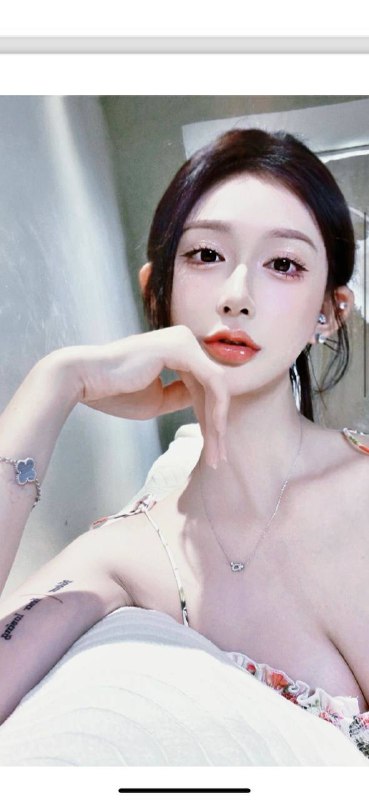 纯欲兼职小鹿自带验证视频可以1    可以2