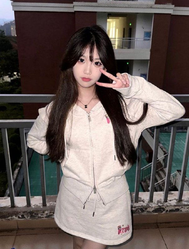 大一新生夕瑶可以1    可以2