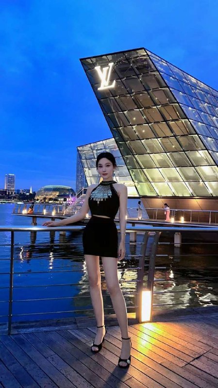 #北京包夜#北京线下#北京外出#北京嫩妹#北京小妹#北京上门——————————————#北京小杜外围🔰极搜担保鸡哥🏠北京5↑w↑小演员净高170 50kg🐻E 短剧演员 粉丝百万，身材高挑，比例协调 前凸后翘 完美身材 健身款 有马甲线参演了多部短剧，如《风起时想你》、《我的失忆小奶狗》、《红心女王》《安得广厦千万间》，《双世宠妃》、《许你岁月静好》、《隐娘》、《少女的白日梦》、《昔有琉璃瓦》等多部影视作品。可当面验证   兼职短开#硬5#豪杰#演员下单客服👉@AnnaGJ168bot