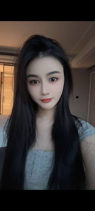 乌市极品维族 听话乖巧 肌肤雪白声音甜美▪️Height  身高/168cm▪️Weight 体重/43kg▪️Bust🐻围/天然D▪️Age    年龄/06下单客服👉@AnnaGJ168bot