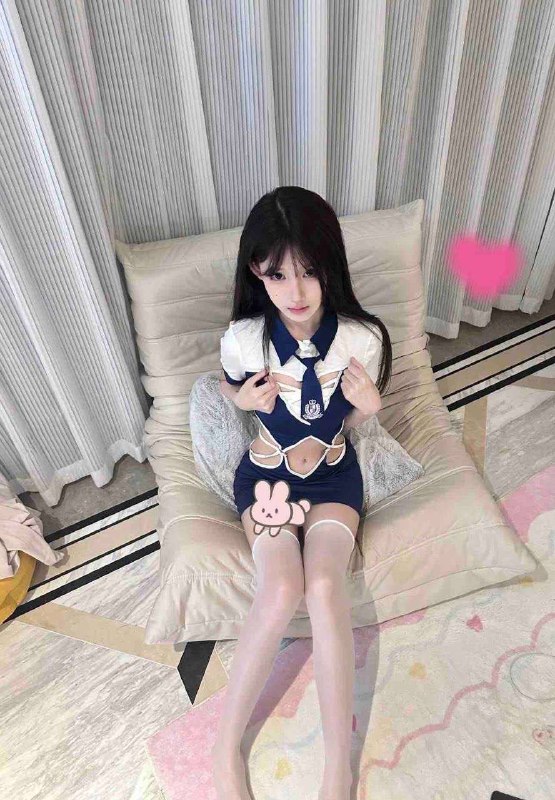 学生05年 小美口活一流！🉑69🐍纹 不抽烟清纯无整！性格温柔，学过舞蹈各种姿势都OK!身高169,体重98.c.!🌸下单客服👉@AnnaGJ168bot