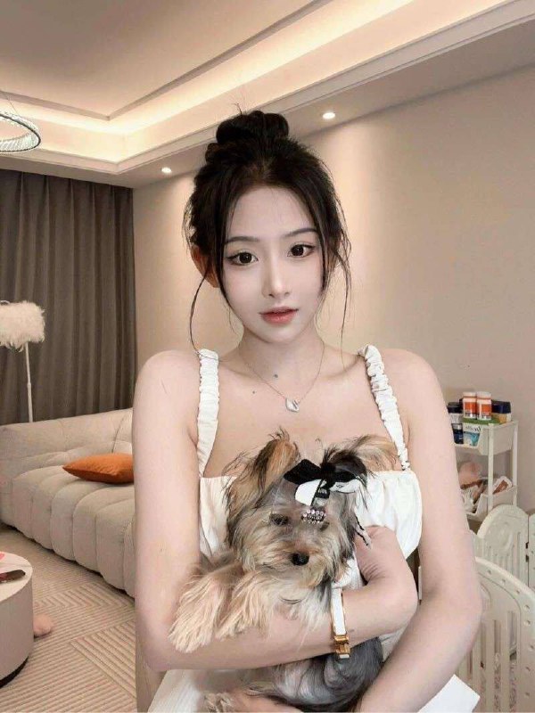 乌鲁木齐蓝菲尔 新人 可纯可御  网红平面模特身高170🐻D 05年  巴掌脸  服务好性格好温柔 有丝袜高跟鞋  皮肤雪白  颜值抗打  身材🔥爆  高素质高颜值下单客服👉@AnnaGJ168bot