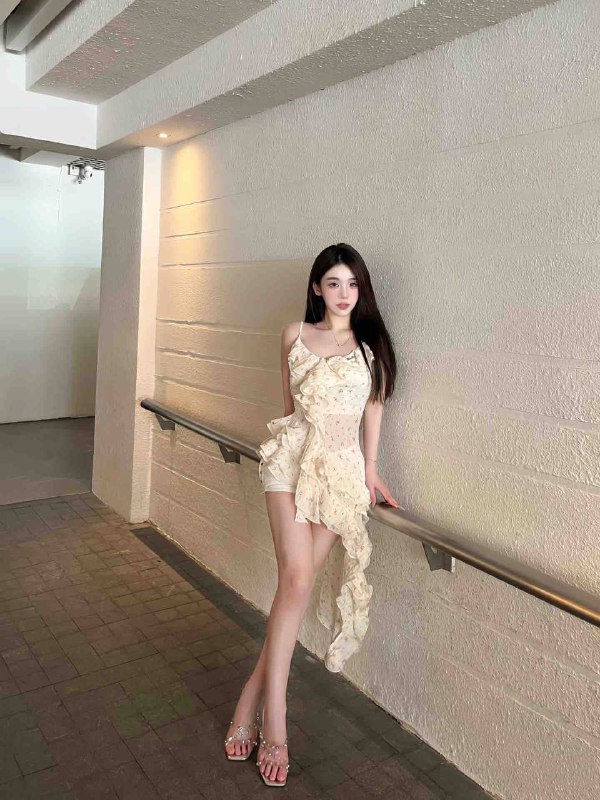 #上海包夜#上海线下#上海外出#上海嫩妹#上海上门#上海少妇——————————————#上海小杜外围🔰极搜担保𝑺𝒉𝒂𝒏𝒈𝑯𝒂𝒊#英伟达薇薇 家三外五01，170🐻C不登记代开、有丝W、 殇 高跟，口🔥一级棒不接酒后低素质课#六九#舌吻#车震#上海#小纯#静安下单客服👉@AnnaGJ168bot