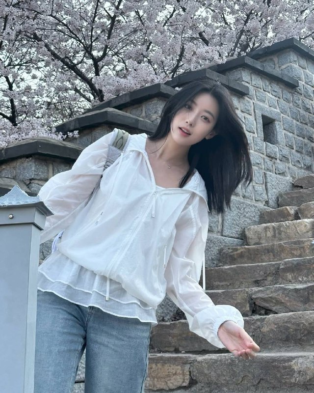 #深圳少妇#深圳少女#深圳女神#深圳约炮#深圳学生#深圳上门——————————————#深圳小杜外围🔰极搜担保古驰✝️深圳 秋秋07年 身高：166.🐻：C. 体重42kg川妹子·穿着打扮洋气💓只接待素质客户·温柔体贴 懂事 智慧有内涵·我希望我不是被選擇 而是被熱愛·遇见的都是天意 拥有的都是幸运🌸#深圳#小纯#南山#六九#舌吻#登记#代开#双飞#无纹身下单客服👉@AnnaGJ168bot