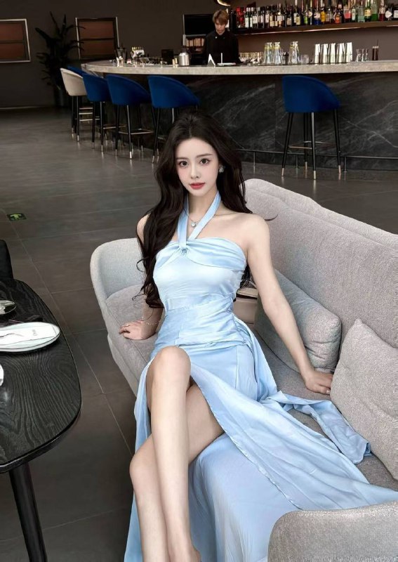 #曼谷修车#曼谷少女#曼谷高端#曼谷约炮#曼谷美女#曼谷上门——————————————#曼谷小杜外围🔰极搜担保烈火奶奶🏠#曼谷新人曼谷 Rosa 175F 兼职模特大网红人间尤物 丰乳肥臀 气质优雅，🉑外语交流 气质才艺佳☑️🉑盐🉑甜🉑验证  高端素质演绎🎬大蜜类型均🉑下单客服👉@AnnaGJ168bot