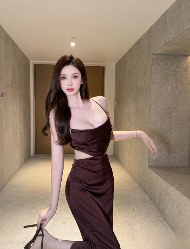 #曼谷修车#曼谷少女#曼谷高端#曼谷约炮#曼谷美女#曼谷上门——————————————#曼谷小杜外围🔰极搜担保烈火奶奶🏠#曼谷新人曼谷 Rosa 175F 兼职模特大网红人间尤物 丰乳肥臀 气质优雅，🉑外语交流 气质才艺佳☑️🉑盐🉑甜🉑验证  高端素质演绎🎬大蜜类型均🉑下单客服👉@AnnaGJ168bot