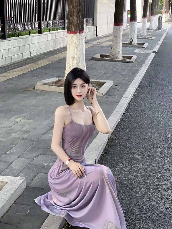 极品02纯欲风🔥🔥黑丝全身白净无赘肉纯天然无整无纹身情商在线前凸后翘，甜甜少女  善解人意放的开，🐍💋6⃣9⃣配合度高💋身高175cm裸足 大长腿体重100胸围36C 三点粉下单客服👉@AnnaGJ168bot