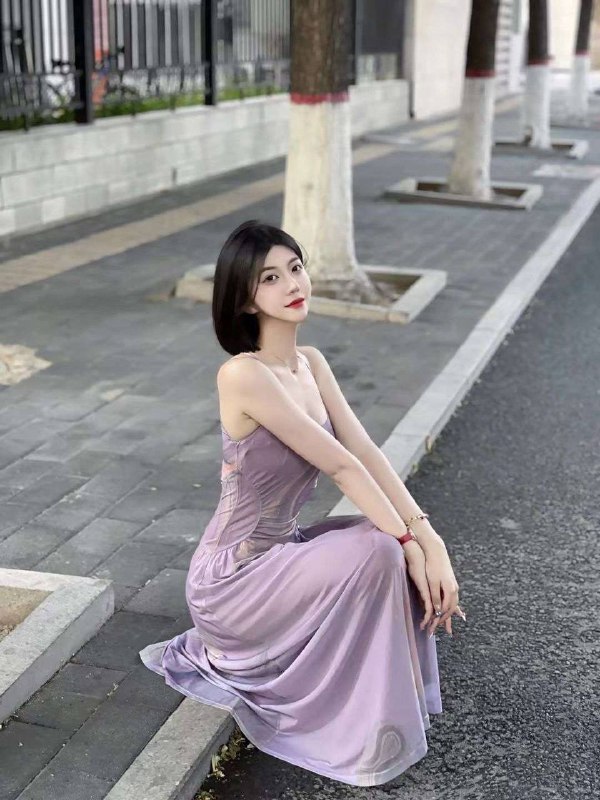 极品02纯欲风🔥🔥黑丝全身白净无赘肉纯天然无整无纹身情商在线前凸后翘，甜甜少女  善解人意放的开，🐍💋6⃣9⃣配合度高💋身高175cm裸足 大长腿体重100胸围36C 三点粉下单客服👉@AnnaGJ168bot