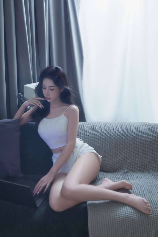 Hangzhou 纯欲天花板 短开 遇见就是缘分！• 𝐇𝐞𝐢𝐠𝐡𝐭身高｜175• 𝐖𝐞𝐢𝐠𝐡𝐭体重｜48kg• 𝐀𝐠𝐞年龄｜01年• 𝐁𝐮𝐬𝐭胸围｜真实D杯🉑🐍💋代开登记• 𝐇𝐨𝐛𝐛𝐲兴趣｜唱歌 动漫配音 旅游 烘培▫️清纯干净  活泼开朗  笑意盈盈  肤白胜雪▫️服务意识强  精心呵护  完美体验▫️初恋女友感  温柔且细腻，真人真照，纯天然。下单客服👉@AnnaGJ168bot