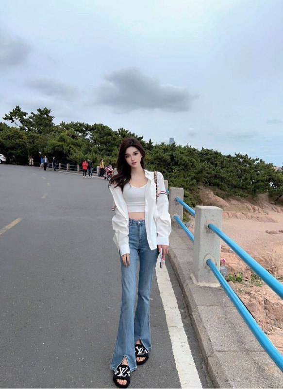 #青岛约炮#青岛兼职#青岛少妇#青岛嫩妹#青岛小妹#青岛上门——————————————#青岛小杜外围🔰极搜担保青岛王水水🈚️工作室✅代开✅💋✅69✅双飞✅🍺✌️极品175D纯欲女神 魔鬼身材 极致体验谈吐有范 乖巧懂事 气质优雅下单客服👉@AnnaGJ168bot