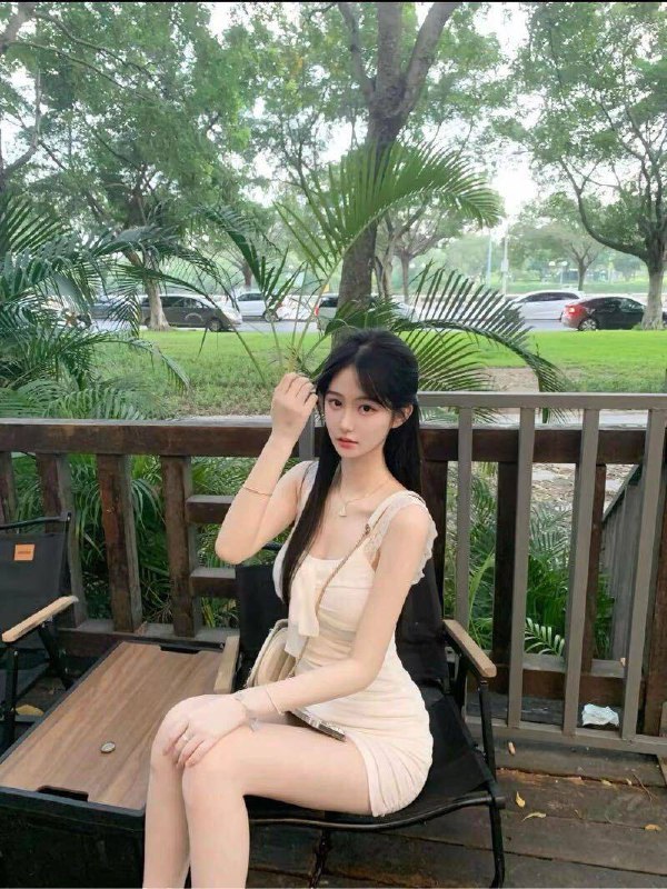 #香港约炮#香港兼职#香港少妇#香港嫩妹#香港小妹#香港上门——————————————#香港小杜外围🔰极搜担保香港🇭🇰05年极品校花身高170真实D🐻体重90斤全身0整，全身0整，全身0整！🔹皮肤白嫩 身材高挑 腰细翘臀🔹首次下水 紧致水多 处女体验🔹性格温柔 声音动听 乖巧懂事下单客服👉@AnnaGJ168bot