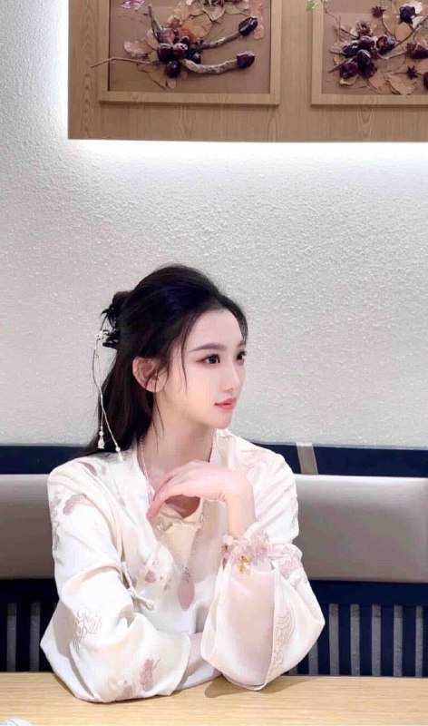 #贵阳少妇#贵阳少女#贵阳女神#贵阳约炮#贵阳学生#贵阳上门——————————————#贵阳小杜外围🔰极搜担保#贵阳❤️172D极品气质御姐🉑🐍吻 69🔆兼职模特 健身达人🔆素质高三观正 气质大方 谈吐得体🔆原装O整明星脸 兼职模特演员🔆修长美腿前凸后翘S身材可炸街🔆极敏感体质🉑️纯🉑️御🔆真人真照真视频 好评💯非诚勿扰！下单客服👉@AnnaGJ168bot