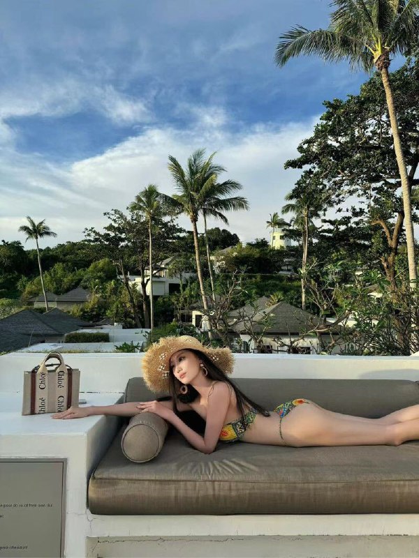 #北京包夜#北京线下#北京外出#北京嫩妹#北京小妹#北京上门——————————————#北京小杜外围🔰极搜担保鸡哥🏠北京🎬🐝❤️人🦜硬5短期兼职#清清纯小甜妹，特别特别甜甜美声音，高情商，性格热情穿衣大牌时尚高级04年.净身高170🐻围D.身材比例好细腰翘臀.🥢🦵.温柔听话高素质.待课如初恋超级好的女友性格可蛇纹，69态度好只接待素质哥哥，不去快捷酒店有纹身，北京本地🉑液体 无套 sm 不登记#硬5#全能#wt#官悦欣园下单客服👉@AnnaGJ168bot