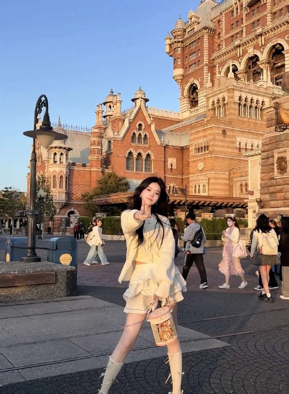 #北京包夜#北京线下#北京外出#北京嫩妹#北京小妹#北京上门——————————————#北京小杜外围🔰极搜担保北京鸡哥🏠硬5纯欲兼职🦜175  52. e冷白皮 温柔知性 可御可甜纯天然无整 高白瘦肌肤光泽细腻  完美比例性格超好，超温柔。可爱小猫咪#豪#硬5#纯欲#远洋公馆下单客服👉@AnnaGJ168bot