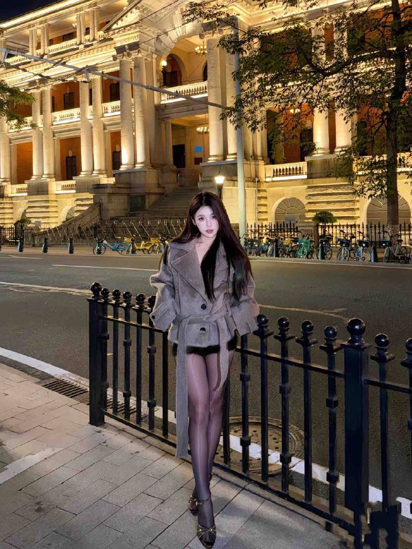 #上海包夜#上海线下#上海外出#上海嫩妹#上海上门#上海少妇——————————————#上海小杜外围🔰极搜担保𝑺𝒉𝒂𝒏𝒈𝑯𝒂𝒊#英伟达薇薇 家三外五01，170🐻C不登记代开、有丝W、 殇 高跟，口🔥一级棒不接酒后低素质课#六九#舌吻#车震#上海#小纯#静安