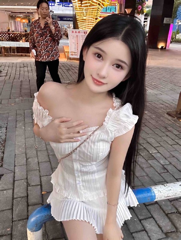 #上海包夜#上海线下#上海外出#上海嫩妹#上海上门#上海少妇——————————————#上海小杜外围🔰极搜担保𝑺𝒉𝒂𝒏𝒈𝑯𝒂𝒊#英伟达妮子03 妮子酱。Height身高/165·Weight体重/44·Bust胸围/ c·Age年龄/O3·Occuation职业/网拍模特·Speciality特长/肤白粉真人真照超好的女友性格服务素质全身白如雪，三点粉嫩，日系奶音身体超级棒，，女朋友感觉，温柔🦟#六九#舌吻#上海#小纯#萝莉#碧玺#静安下单客服👉@AnnaGJ168bot