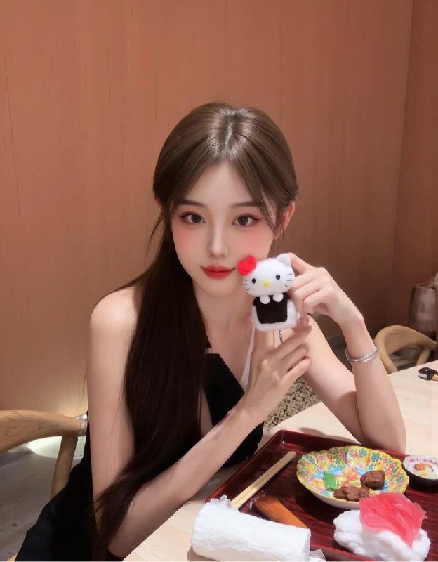 #上海包夜#上海线下#上海外出#上海嫩妹#上海上门#上海少妇——————————————#上海小杜外围🔰极搜担保𝑺𝒉𝒂𝒏𝒈𝑯𝒂𝒊#英伟达草莓🌟身高：173cm🌟体重：40kg🌟罩杯：b cup🌟日常健身 胸型超级好 椒乳一手掌握【喜胸大的哥哥慎点哦】蜜桃臀🍑不下垂🌟全身皮肤❄️雪白 无赘肉💅🏻极品超模筷子腿【5起质量 暂时3开 约到就是赚到】🌟真实第一次兼职 需提前预约#六九#舌吻#液体#五套#登记#上海#小纯#长腿#静安下单客服👉@AnnaGJ168bot