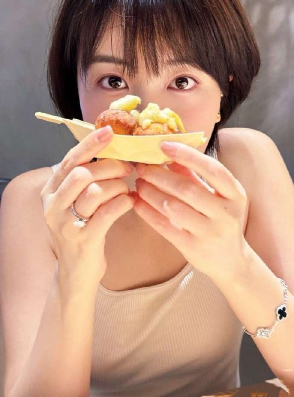 #上海包夜#上海线下#上海外出#上海嫩妹#上海上门#上海少妇——————————————#上海小杜外围🔰极搜担保𝑺𝒉𝒂𝒏𝒈𝑯𝒂𝒊#英伟达曼云173傣族姑娘 不夜新人02年高173 真胸D皮肤雪白兼职短开#无纹身• 🅑🅧🅟 ┆支持各種驗我希望我不是被選擇 而是被熱愛遇见的都是天意 拥有的都是幸运#六九#舌吻#短发#上海#御姐#静安#长腿下单客服👉@AnnaGJ168bot