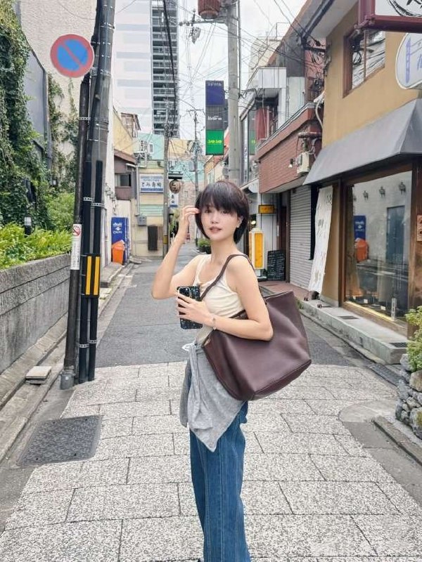 #上海包夜#上海线下#上海外出#上海嫩妹#上海上门#上海少妇——————————————#上海小杜外围🔰极搜担保𝑺𝒉𝒂𝒏𝒈𝑯𝒂𝒊#英伟达曼云173傣族姑娘 不夜新人02年高173 真胸D皮肤雪白兼职短开#无纹身• 🅑🅧🅟 ┆支持各種驗我希望我不是被選擇 而是被熱愛遇见的都是天意 拥有的都是幸运#六九#舌吻#短发#上海#御姐#静安#长腿下单客服👉@AnnaGJ168bot