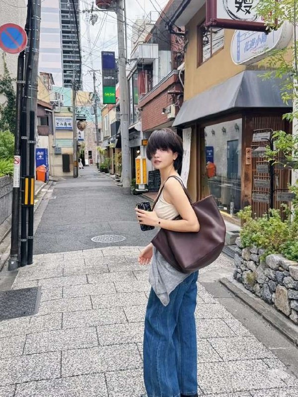 #上海包夜#上海线下#上海外出#上海嫩妹#上海上门#上海少妇——————————————#上海小杜外围🔰极搜担保𝑺𝒉𝒂𝒏𝒈𝑯𝒂𝒊#英伟达曼云173傣族姑娘 不夜新人02年高173 真胸D皮肤雪白兼职短开#无纹身• 🅑🅧🅟 ┆支持各種驗我希望我不是被選擇 而是被熱愛遇见的都是天意 拥有的都是幸运#六九#舌吻#短发#上海#御姐#静安#长腿下单客服👉@AnnaGJ168bot