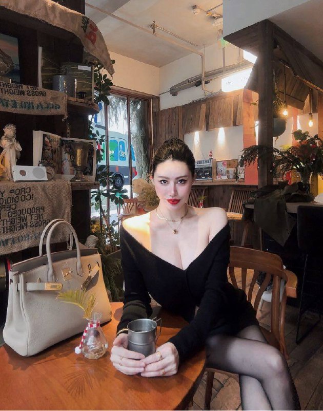 #上海包夜#上海线下#上海外出#上海嫩妹#上海上门#上海少妇——————————————#上海小杜外围🔰极搜担保𝑺𝒉𝒂𝒏𝒈𝑯𝒂𝒊#英伟达佳琳抖音网红气质皮肤超级细嫩白皙 骚气粉B  165 88斤 F 大胸#一字马#代开🐝#深喉#六九#舌吻#双飞#车震#上海#御姐#大咪#静安#少妇下单客服👉@AnnaGJ168bot