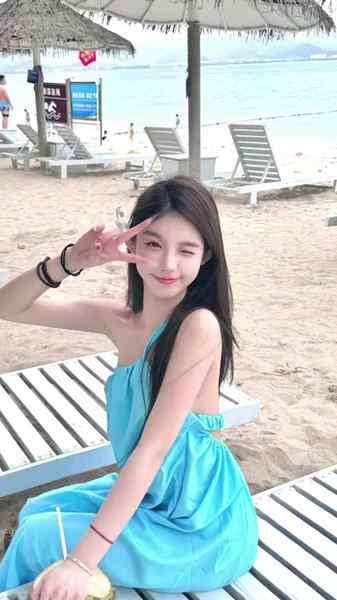 杭州04嫩妹-168D-A4腰-蜜桃臀✨