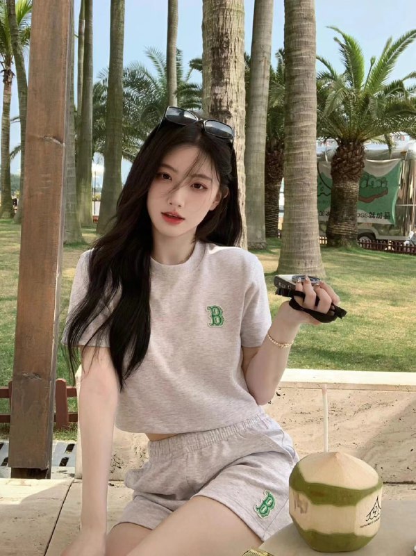 #杭州包夜#杭州线下#杭州外出#杭州嫩妹#杭州上门#杭州少妇——————————————#杭州小杜外围🔰极搜担保杭州苏微微#独家纯新人学生暑假兼职。鹦鹉、168D。04年。白幼嫩。筷子腿，皮肤雪白清纯洋气。天然无整。甜美可人。#上城区#硬五#709新人下单客服👉@AnnaGJ168bot