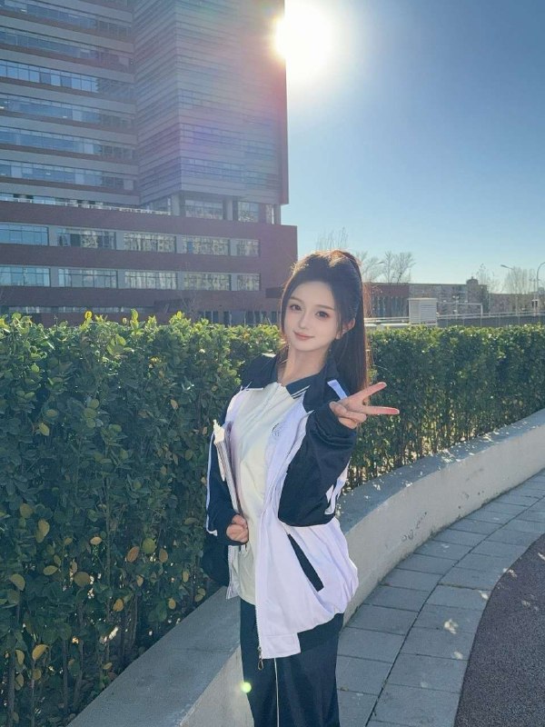 #无锡包夜#无锡线下#无锡外出#无锡嫩妹#无锡小妹#无锡上门——————————————#无锡小杜外围🔰极搜担保无锡梁溪区 李帆➕真实首次下水🉑69舌吻🚗3p• Age年龄：06• Height净身高：168• Bust胸围：b• Occupation职业：学生• Hobby兴趣/看书/弹琴/旅游/跳舞• 特长：皮肤雪白  天真无邪的脸极致反差腼腆可爱 完美腰臀比礼貌有素质  配合度百分百 胜任各种知势❤️人真实首次下水  紧致水多  CHU女体感（必定让您流连忘返  久久难忘）下单客服👉@AnnaGJ168bot