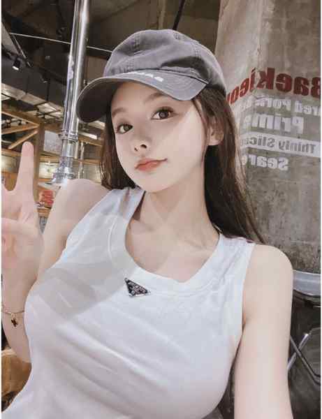 #昆明包夜#昆明线下#昆明外出#昆明嫩妹#昆明小妹#昆明上门——————————————#昆明小杜外围🔰极搜担保昆明皓月➕新人171御姐E🐻01年御姐，身高171，体重，98，🐍登记 代开，皮肤白，性格好，温柔似女友，真人真照假赔。下单客服👉@AnnaGJ168bot