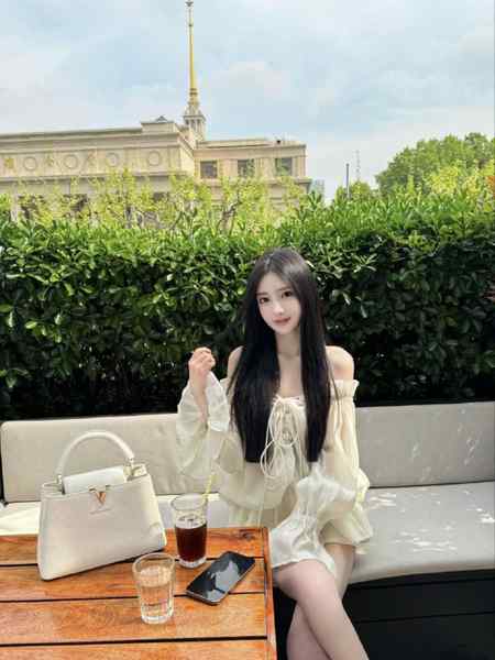 #昆明包夜#昆明线下#昆明外出#昆明嫩妹#昆明小妹#昆明上门——————————————#昆明小杜外围🔰极搜担保昆明皓月➕🧸• 𝖧𝗂𝗀𝗁𝗍: 168cm𝗐𝖾𝗂𝗀𝗁𝗍:45kg𝖡𝗎𝗌𝗍:    36C𝖠𝗀𝖾: 21•甜美可爱     温柔贴心  真人 假赔下单客服👉@AnnaGJ168bot