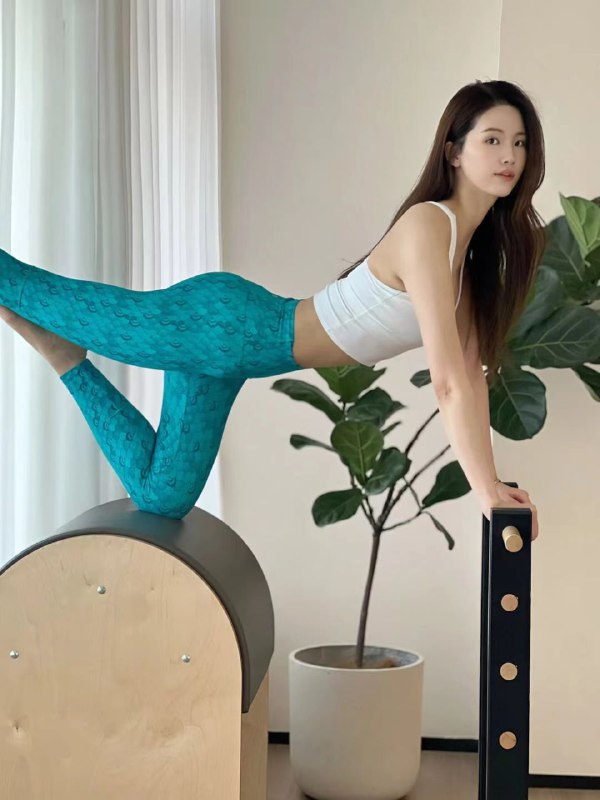 #昆明包夜#昆明线下#昆明外出#昆明嫩妹#昆明小妹#昆明上门——————————————#昆明小杜外围🔰极搜担保昆明瑜伽妹儿昆明瑜伽妹儿昆明瑜伽妹儿净身高174，体重103～真实D胸，年龄23岁，您想要的姿势这里都可以满足，皮肤白水多，服务超级到位，只有你想不到的，没有做不到的，昆明董鹏家下单客服👉@AnnaGJ168bot