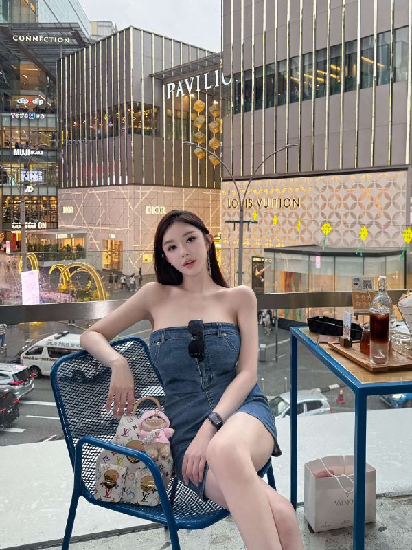 #济南包夜#济南线下#济南外出#济南嫩妹#济南小妹#济南上门——————————————#济南小杜外围🔰极搜担保#济南#儒风🏠170网红御姐娜娜✨| jp御姐 · 真胸保真 · 氣質絕佳 |💃❀ 特點亮點 ❀╭────────────╮│💎真胸粉嫩 | 真人更氣質│💎膚白貌美 · 梨渦淺笑 · 妩媚嫣然│💎腰細長腿 · 素顏天然╰────────────╯🎀❀ 才藝與愛好 ❀╭────────────╮│🎤專業：唱歌 · 跳舞 · 表演│📖愛好：閱讀 · 游泳 · 瑜伽╰────────────╯🎥❀ 服務亮點 ❀╭────────────╮│🉑不抽煙 | 不喝酒 | 素质高│🉑陪沐浴 · 支持預約 · 真實保證下单客服👉@AnnaGJ168bot