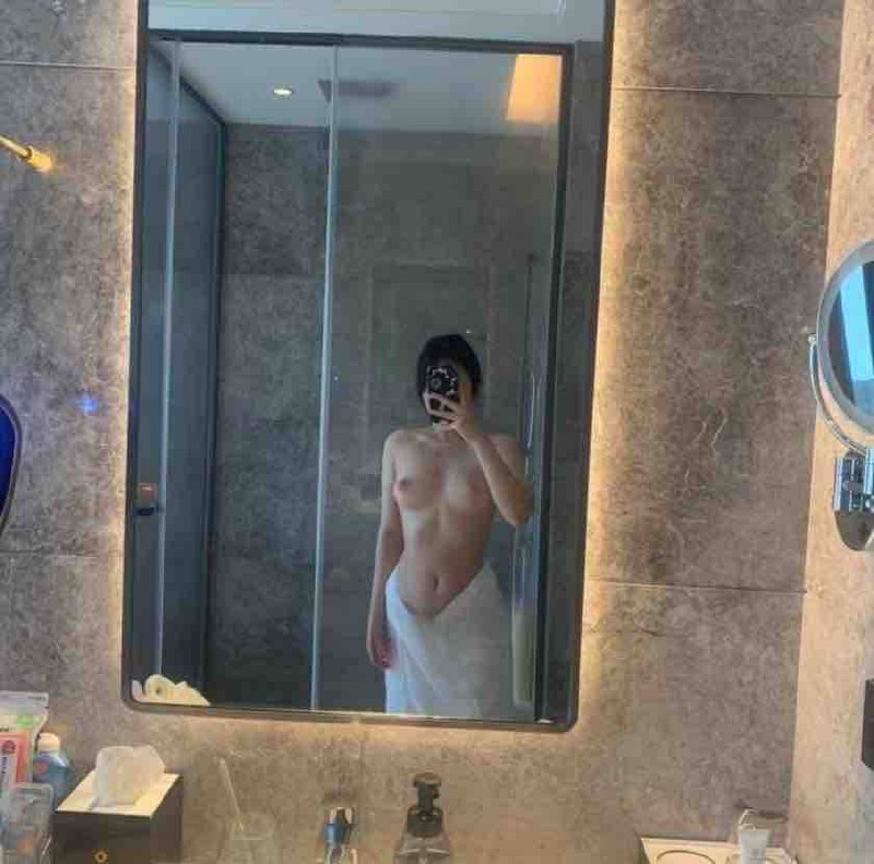 #沈阳包夜#沈阳线下#沈阳外出#沈阳嫩妹#沈阳小妹#沈阳上门——————————————#沈阳小杜外围🔰极搜担保#沈阳沈阳🥚蛋多多🏠•  170/00年🐻D•  高素质  高质量  高教养•🥛肌🥢腿  吹弹可破•  圈外好友   主动热情•  有耐心 从不催k📹注：喜欢骚的放的开的首推 带给你前所未有的体验 期待哥哥开发下单客服👉@AnnaGJ168bot